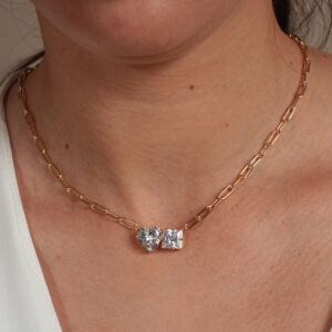 Colar cartie com pingente quadrado e coração com zircônia cristal banhado em ouro 18k