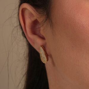 Brinco gota pavê comprida banhado em ouro 18k