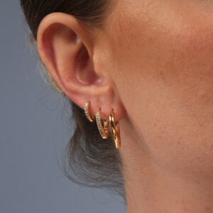 Trio de brincos coração oval liso e cravejado banhado em ouro 18k