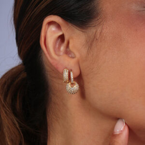 Kit de brincos argolinhas cravejada com pingente meia bola banhado em ouro 18k