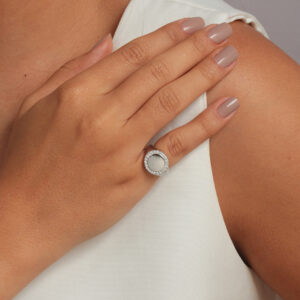 Anel Dedinho redondo liso com cravejado banhado em ouro branco