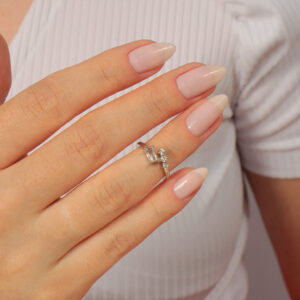 Falange delicada com zircônia navete cristal e pontos de luz banhado em ouro branco