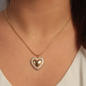 Colar corrente rabo de rato com pingente coração adorno cravejado banhado em ouro 18k