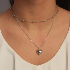 Kit de colares elinhos com bolas espaçadas e veneziana com coração liso banhado em ouro branco