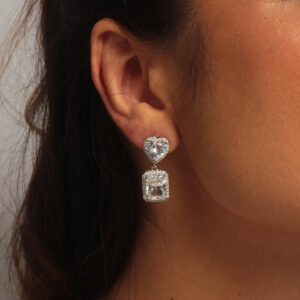 Brinco zircônia de coração e retangular adorno cravejado banhado em ouro branco