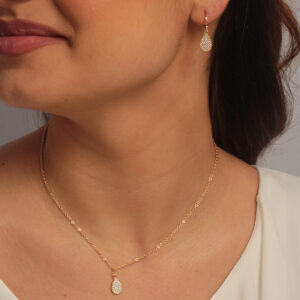 Conjunto gota pavê cravejada banhada em ouro 18k