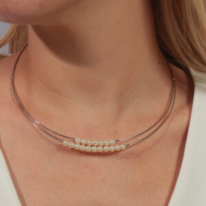 Choker aro fio duplo com pérolas banhado em ouro branco