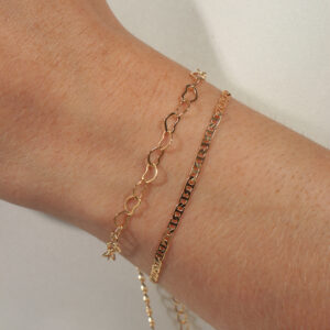 Kit de pulseiras piastrine com elos corações banhado em ouro 18k