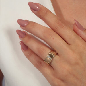 Anel oração pai nosso detalhe de cruz cravejada banhado em ouro 18k