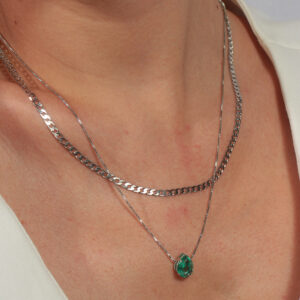 Kit de colares corrente grumet e veneziana com pingente gota verde banhado em ouro branco