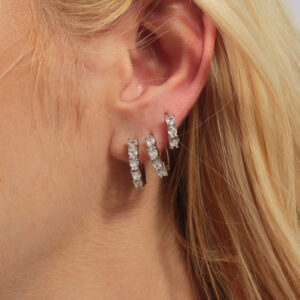 Trio de argolinhas click com zircônias cristal banhado em ouro branco