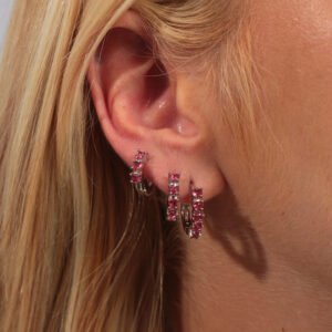 Trio de argolinhas click com zircônias fúcsia banhado em ouro branco