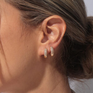 Kit duplo de argolinnhas cravejada banhado em ouro 18k