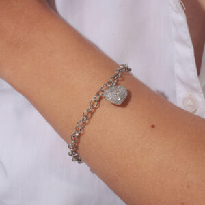 Pulseira elos redondos com pingente coração todo cravejado banhado em ouro branco