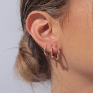 Trio de argolinhas slim click cravejada banhado em ouro 18k
