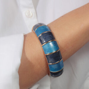 Bracelete resinado azul royal e azul-marinho banhado em ouro 18k