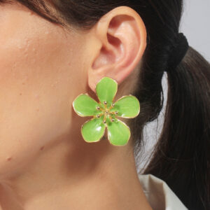 Maxi Brinco flor resinado na cor verde (pino de inox)