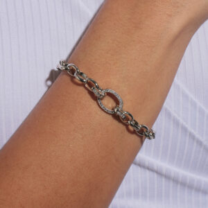 Pulseira elos ovais com detalhes cravejado banhado em ouro branco
