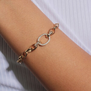 Pulseira elos ovais com detalhes cravejado banhado em ouro 18k